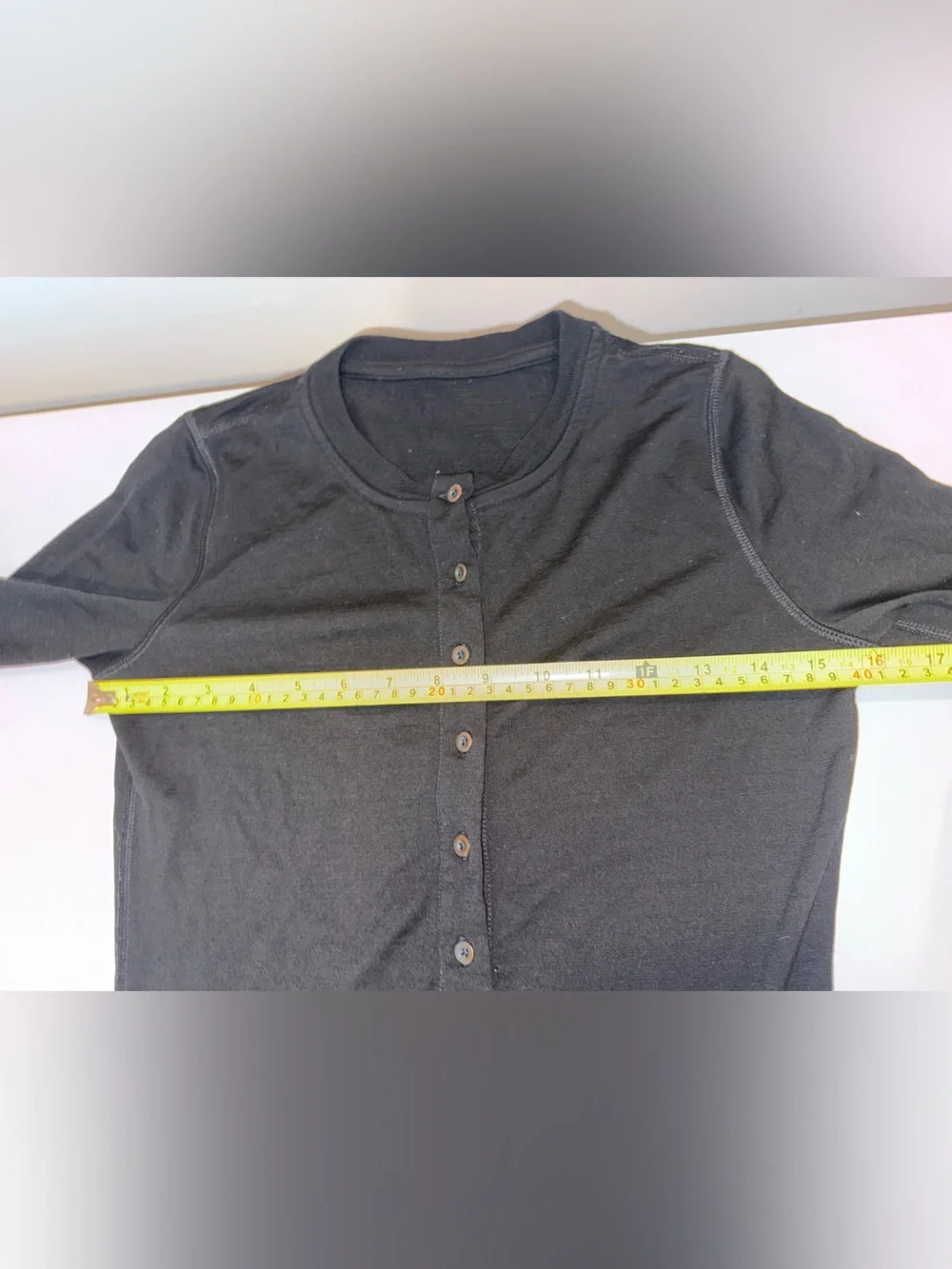 Lululemon Women Black Long Sleeve Henley Long Sleeve button Top Size Small